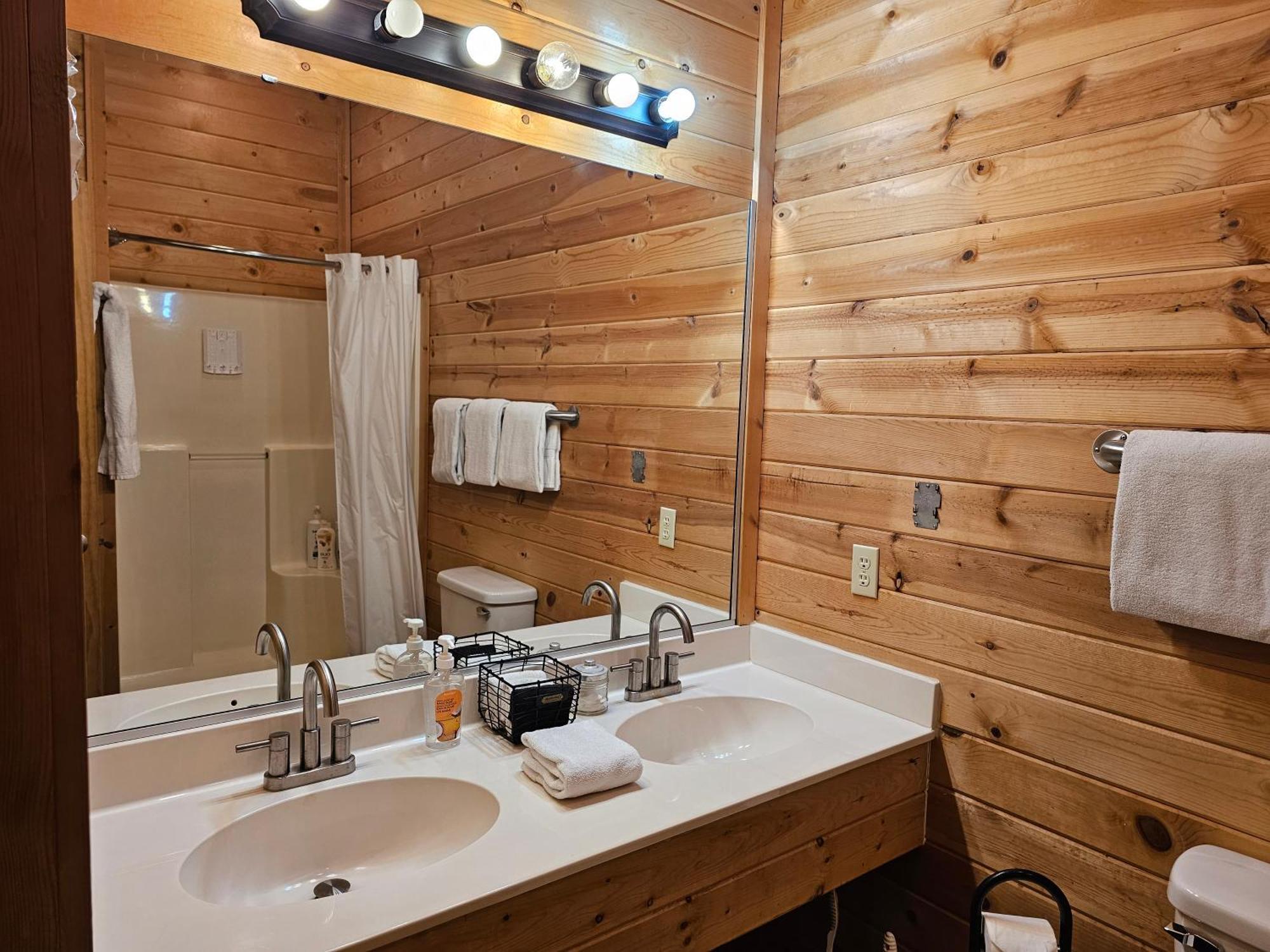 5 Min To Beaver Lake-King Bed-Fire Pit-Jetted Tub #4 Eureka Springs Exterior foto